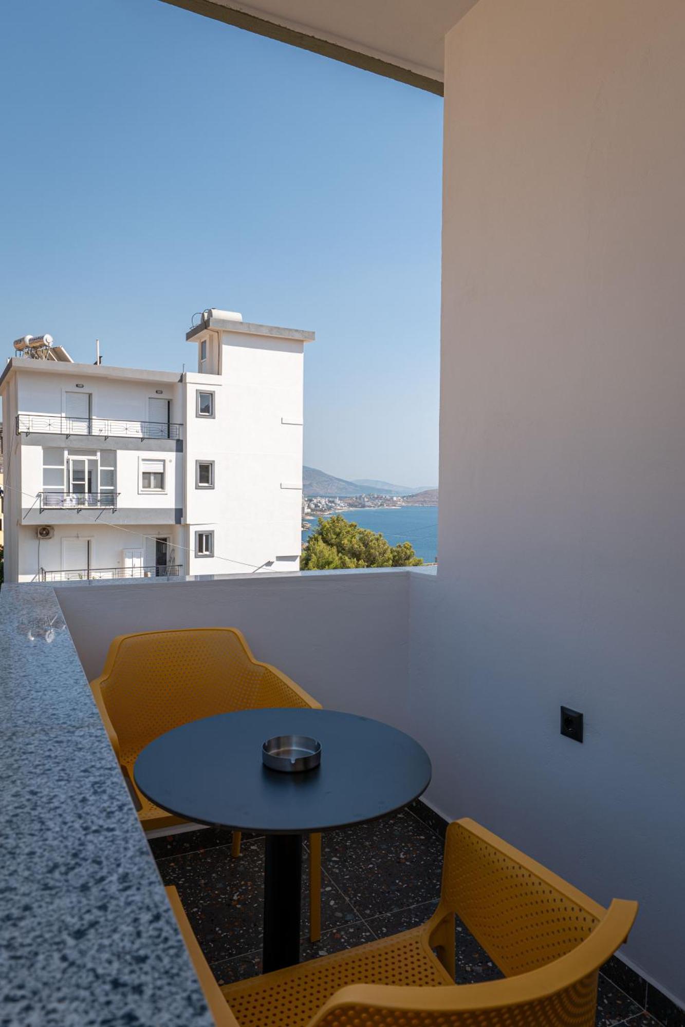 Euphoria Apartments Саранде Екстериор снимка