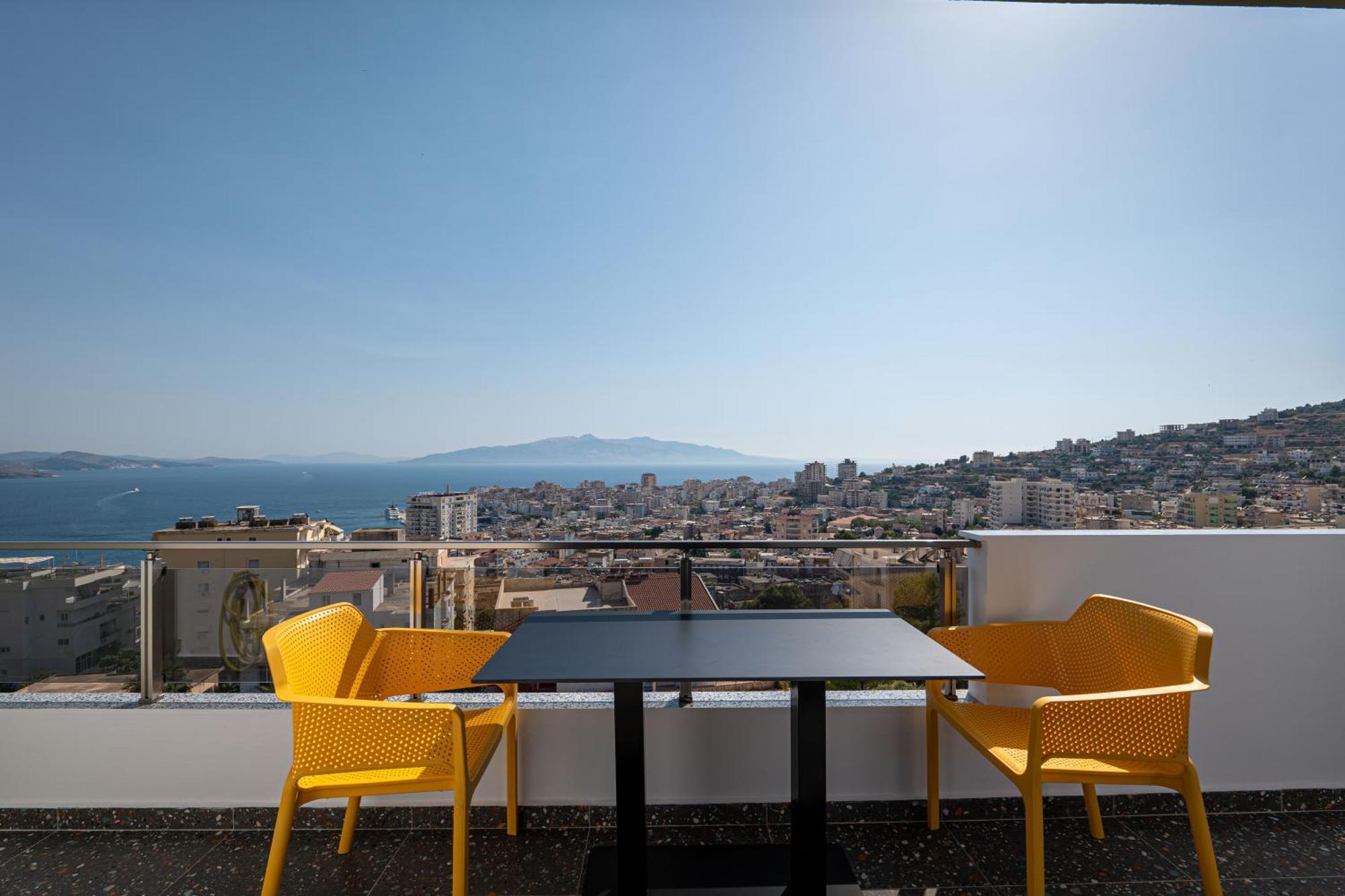 Euphoria Apartments Саранде Екстериор снимка