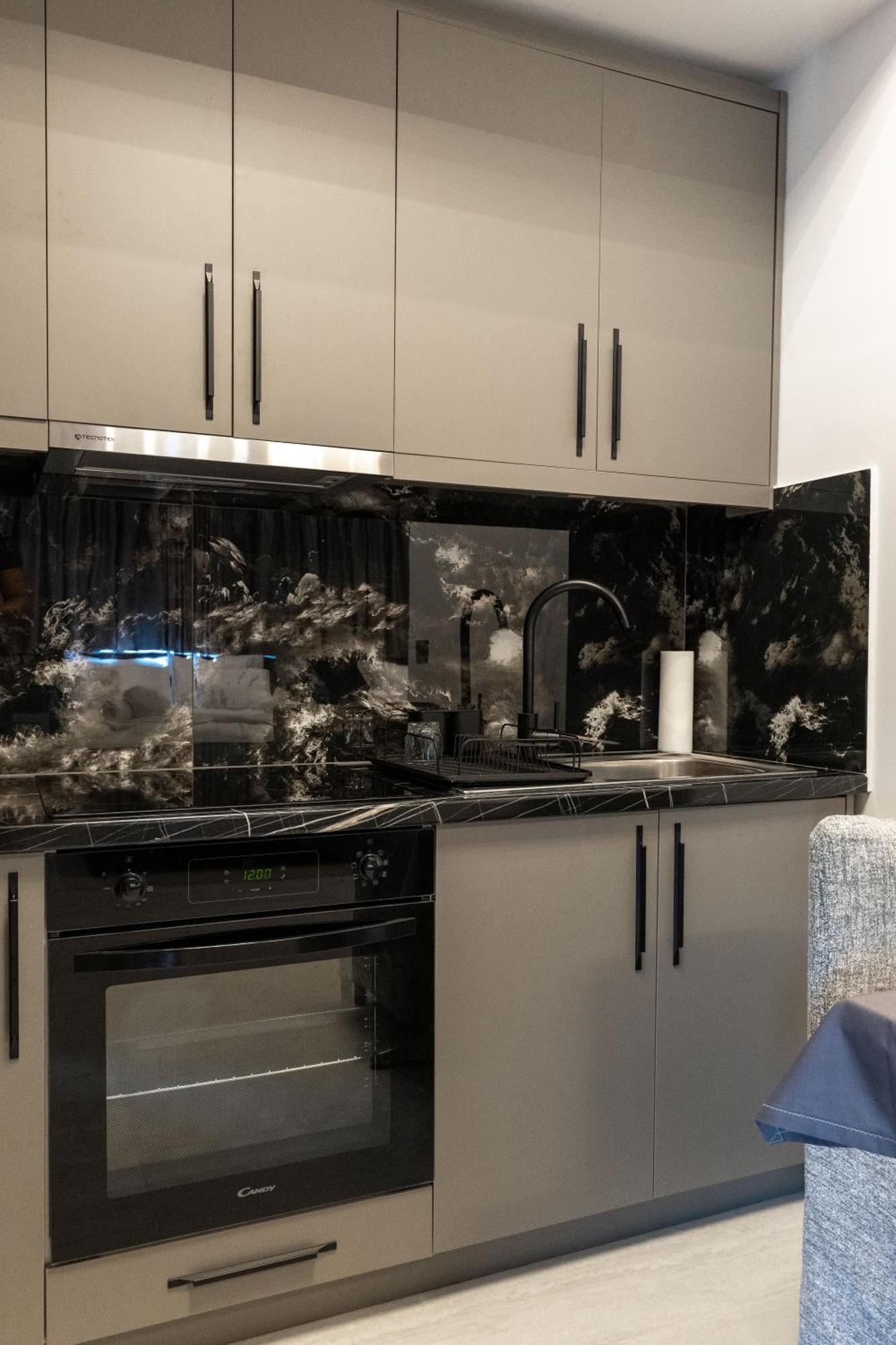 Euphoria Apartments Саранде Екстериор снимка
