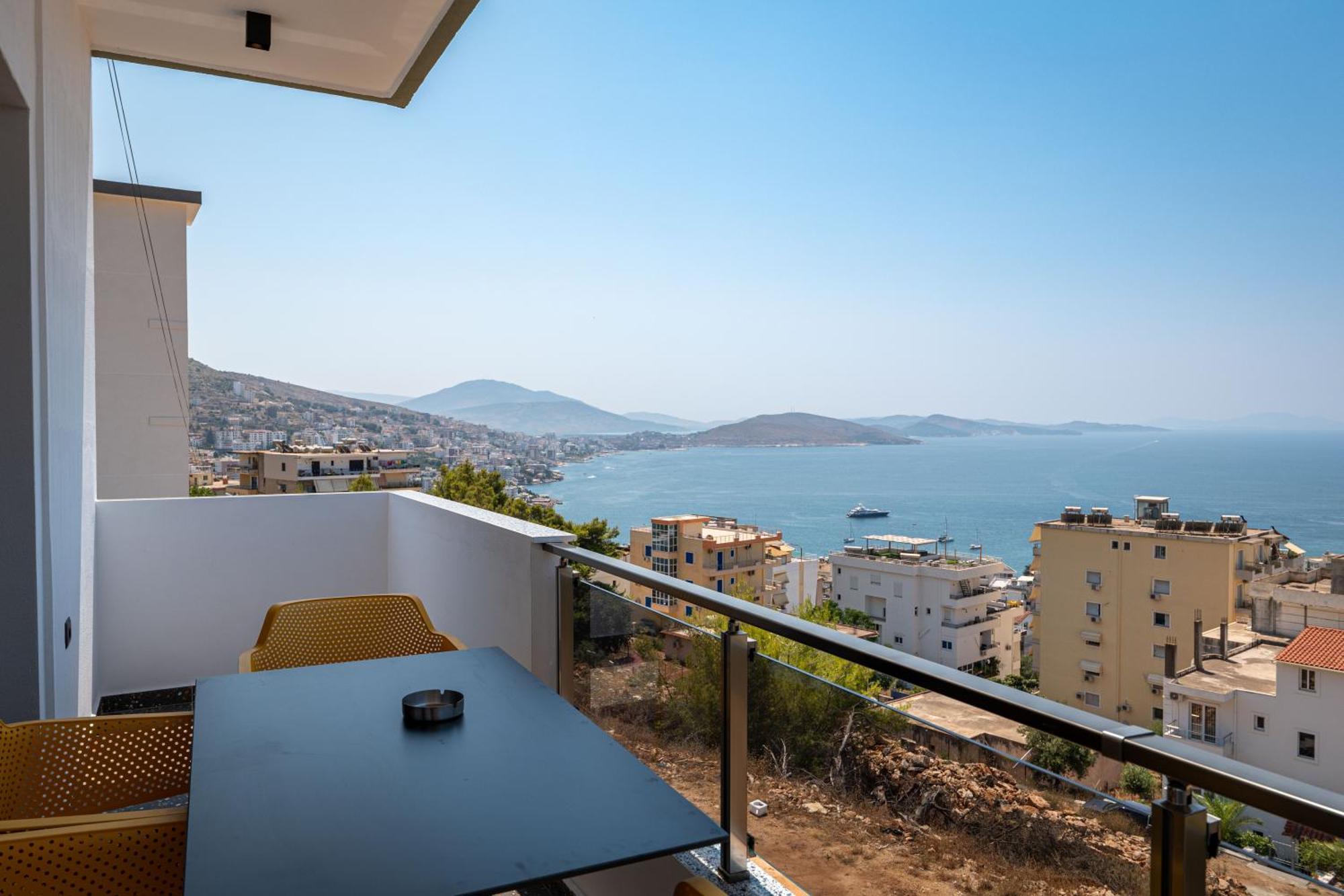 Euphoria Apartments Саранде Екстериор снимка